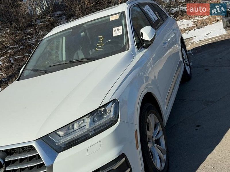 Внедорожник / Кроссовер Audi Q7 2019 в Одессе