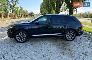 Внедорожник / Кроссовер Audi Q7 2017 в Харькове