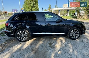 Внедорожник / Кроссовер Audi Q7 2017 в Харькове