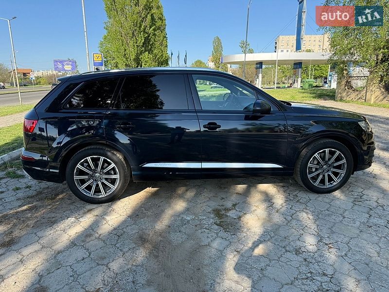 Внедорожник / Кроссовер Audi Q7 2017 в Харькове