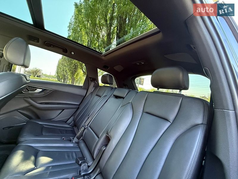 Внедорожник / Кроссовер Audi Q7 2017 в Харькове