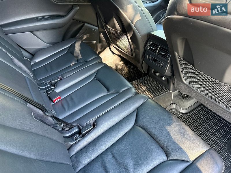 Внедорожник / Кроссовер Audi Q7 2017 в Харькове