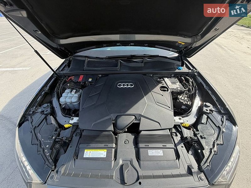 Внедорожник / Кроссовер Audi Q7 2020 в Каменец-Подольском