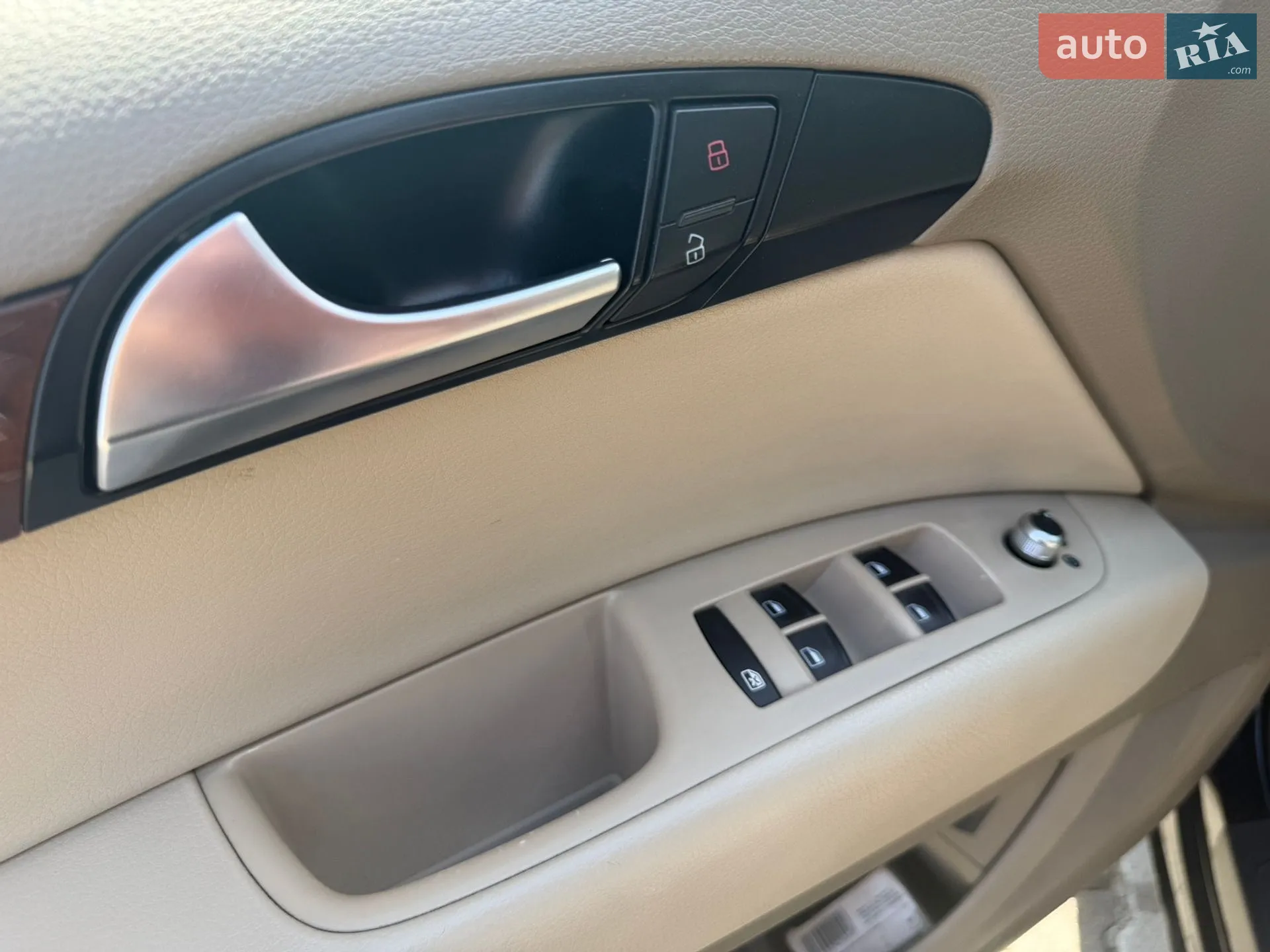 2010 Audi Q7 - мініатюра 41
