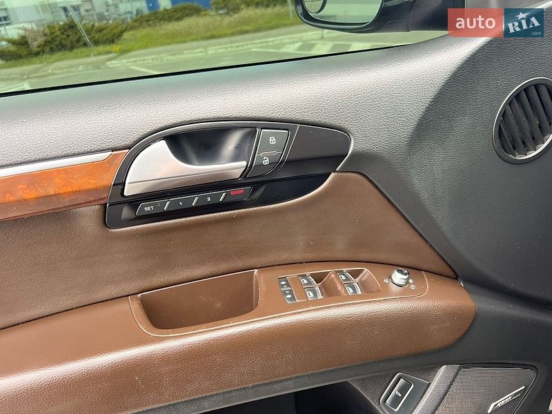 Внедорожник / Кроссовер Audi Q7 2012 в Киеве