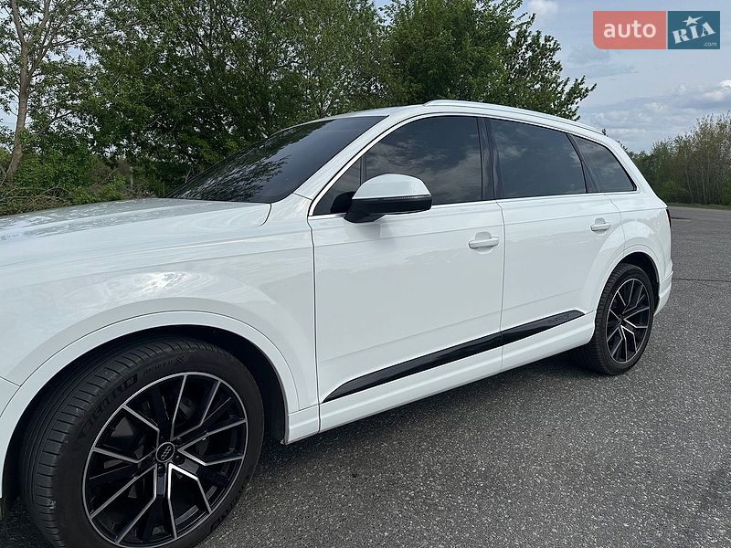 Позашляховик / Кросовер Audi Q7 2017 в Бердичеві фото 8 Позашляховик / Кросовер Audi Q7 2017 в Бердичеві