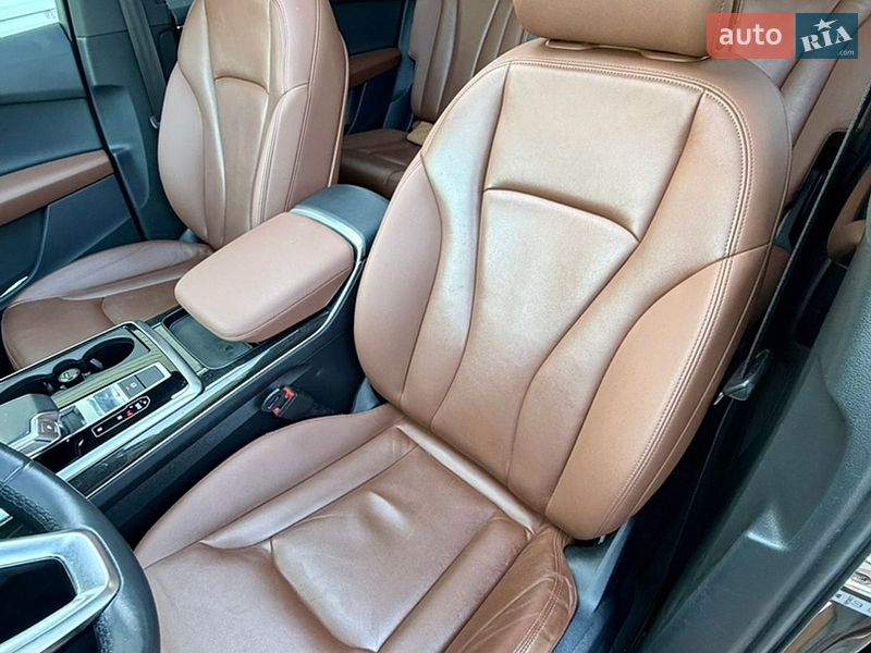 Позашляховик / Кросовер Audi Q7 2021 в Прилуках