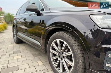 Внедорожник / Кроссовер Audi Q7 2017 в Моршине