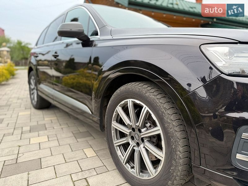 Внедорожник / Кроссовер Audi Q7 2017 в Моршине
