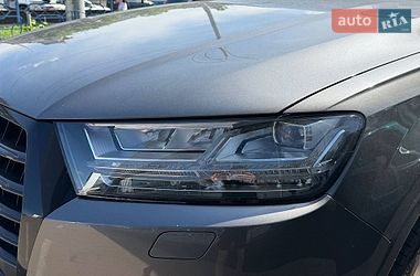 Внедорожник / Кроссовер Audi Q7 2018 в Киеве