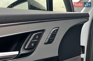 Внедорожник / Кроссовер Audi Q7 2017 в Киеве