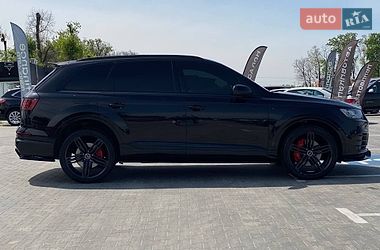 Внедорожник / Кроссовер Audi Q7 2018 в Киеве
