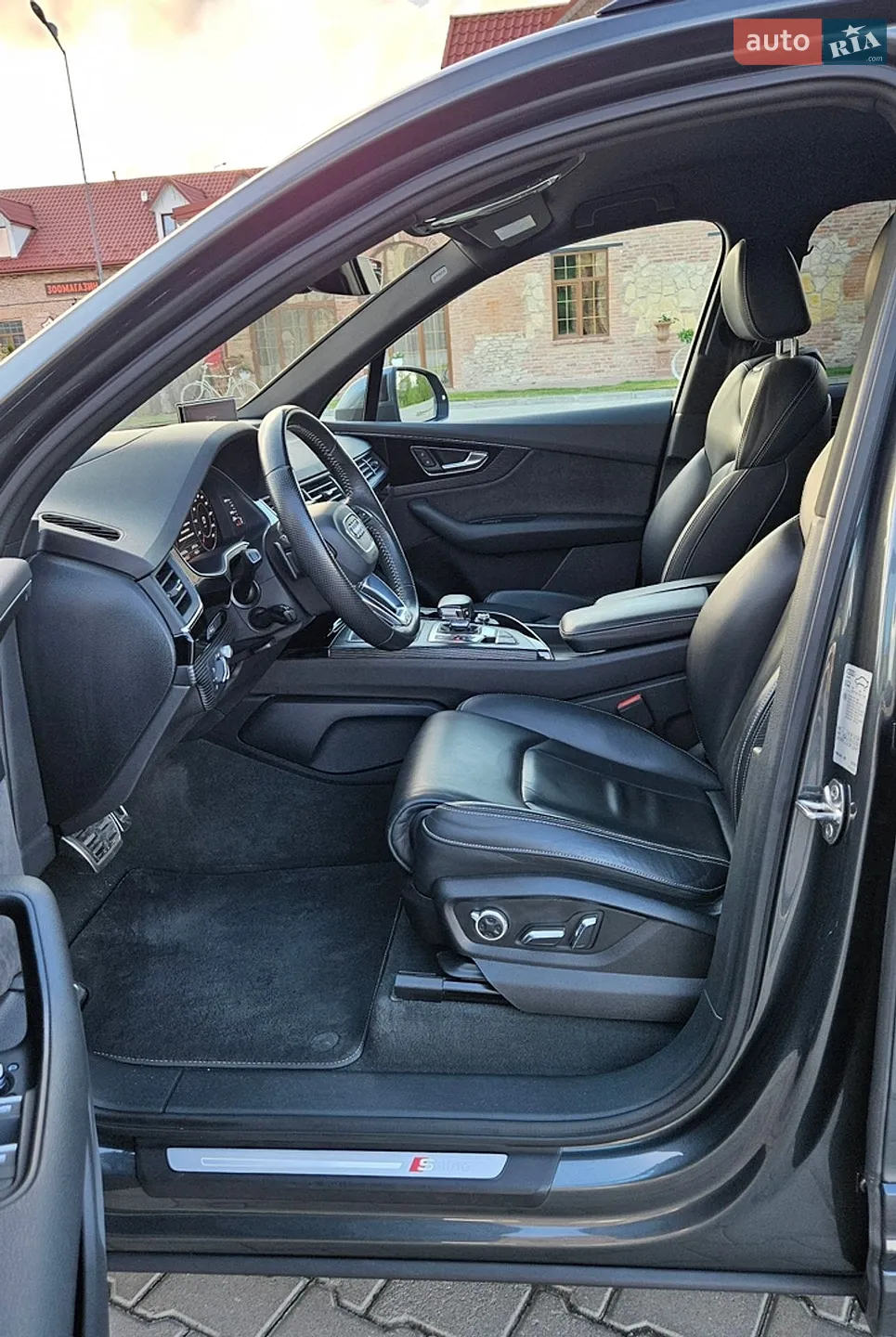 2017 Audi Q7 - мініатюра 16
