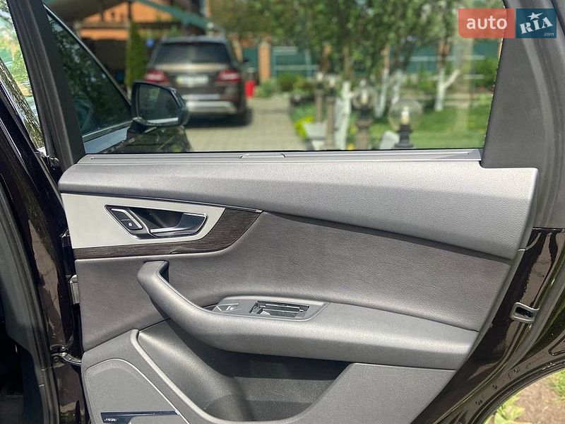 Внедорожник / Кроссовер Audi Q7 2018 в Киеве