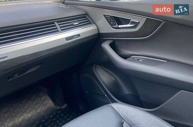Внедорожник / Кроссовер Audi Q7 2018 в Киеве