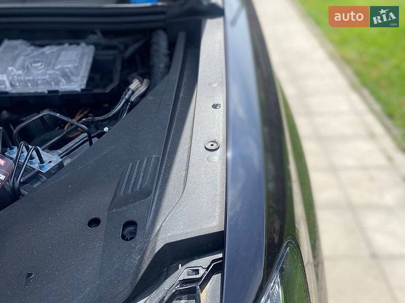 Внедорожник / Кроссовер Audi Q7 2018 в Киеве