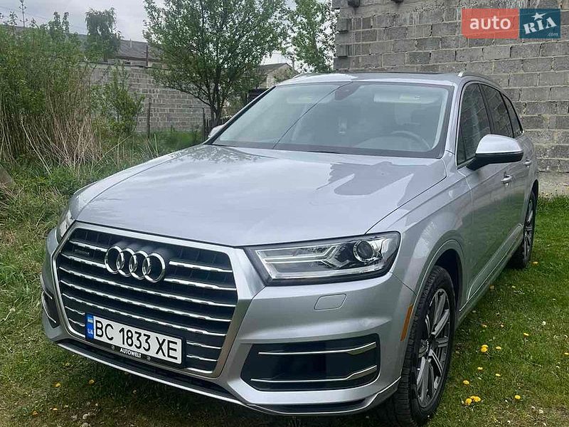 Внедорожник / Кроссовер Audi Q7 2017 в Городке
