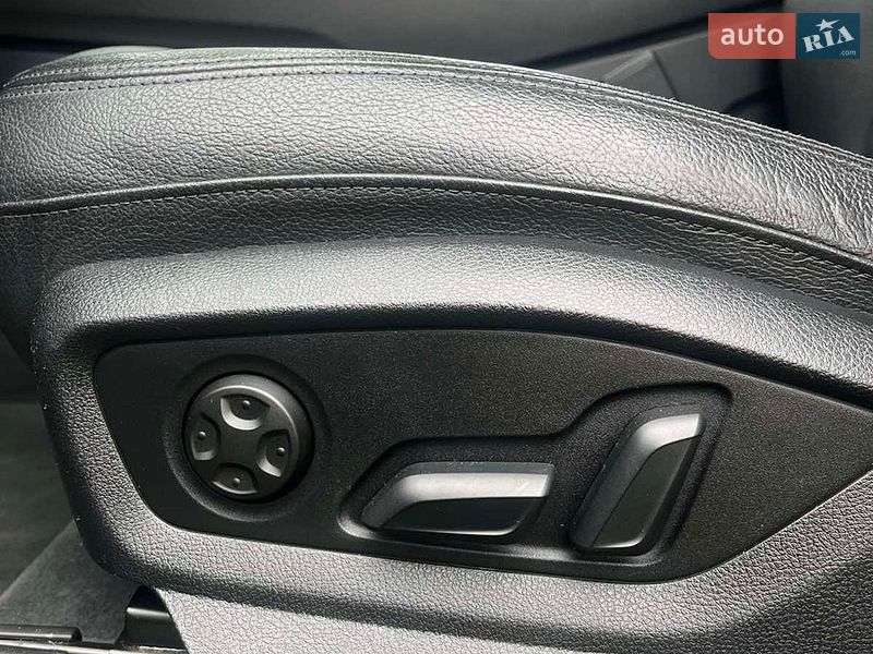 Внедорожник / Кроссовер Audi Q7 2017 в Городке