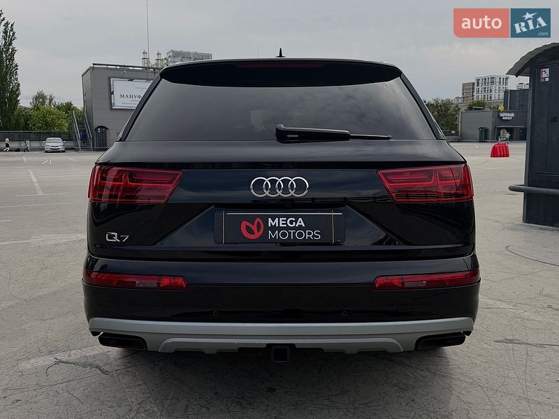 Внедорожник / Кроссовер Audi Q7 2018 в Киеве