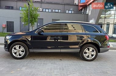 Позашляховик / Кросовер Audi Q7 2015 в Львові