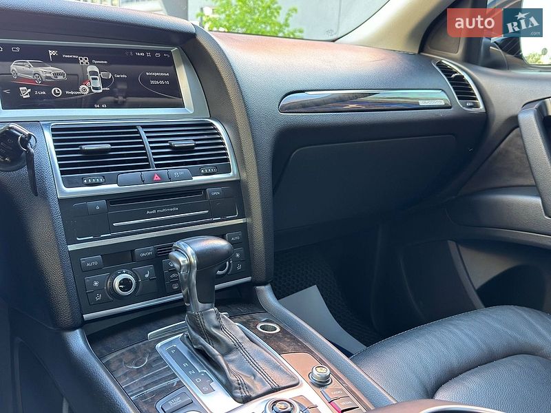 Позашляховик / Кросовер Audi Q7 2015 в Львові