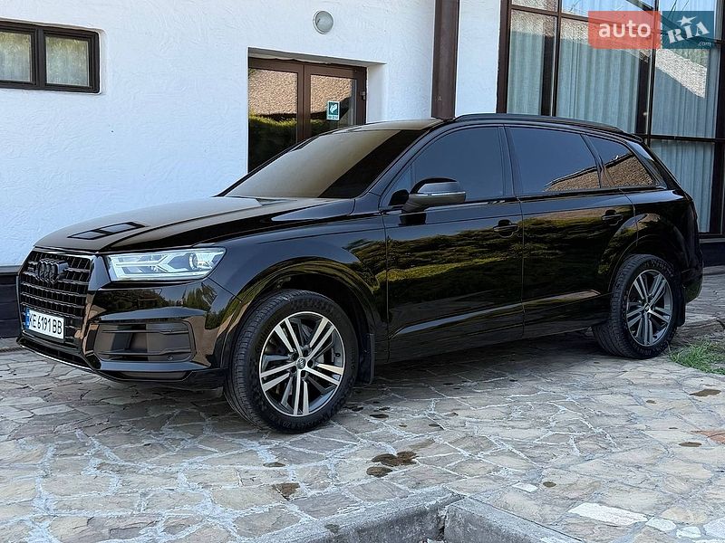 Позашляховик / Кросовер Audi Q7 2019 в Дніпрі