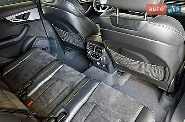 Внедорожник / Кроссовер Audi Q7 2017 в Киеве
