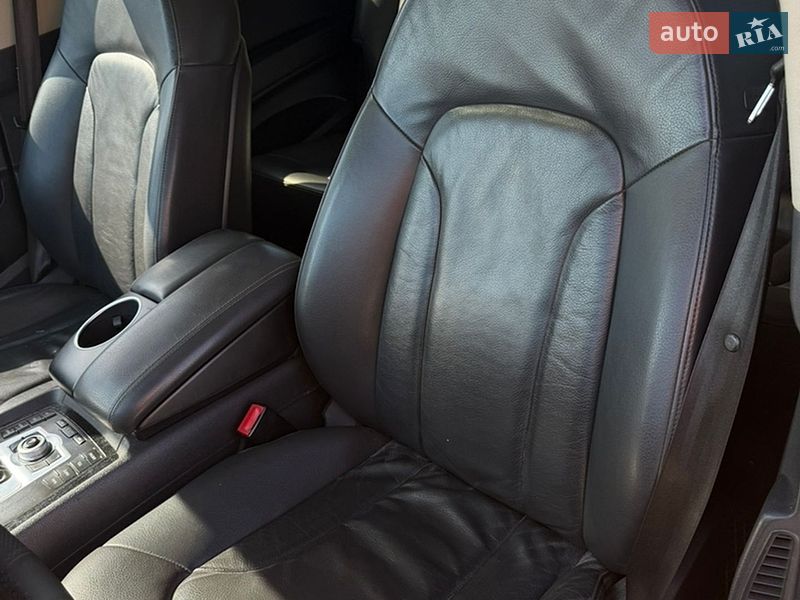 Внедорожник / Кроссовер Audi Q7 2012 в Киеве