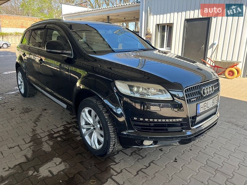 Внедорожник / Кроссовер Audi Q7 2006 в Сумах