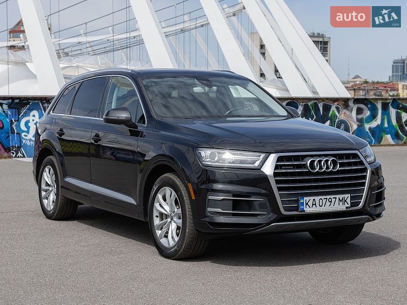 Внедорожник / Кроссовер Audi Q7 2016 в Киеве