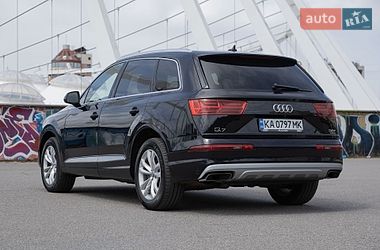 Внедорожник / Кроссовер Audi Q7 2016 в Киеве