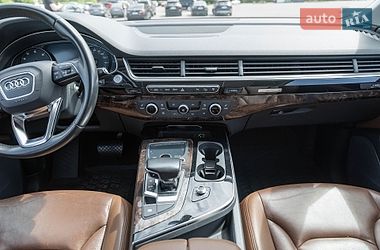 Внедорожник / Кроссовер Audi Q7 2016 в Киеве