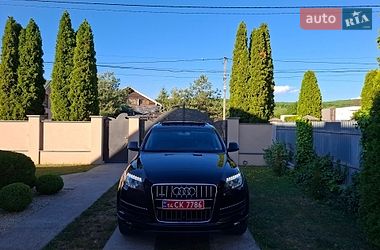 Внедорожник / Кроссовер Audi Q7 2015 в Ужгороде