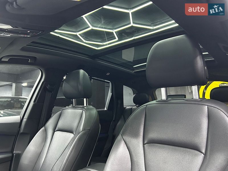 Позашляховик / Кросовер Audi Q7 2018 в Чернівцях