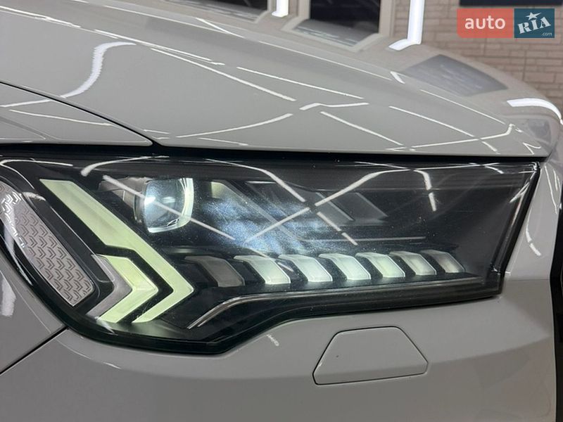 Внедорожник / Кроссовер Audi Q7 2021 в Киеве