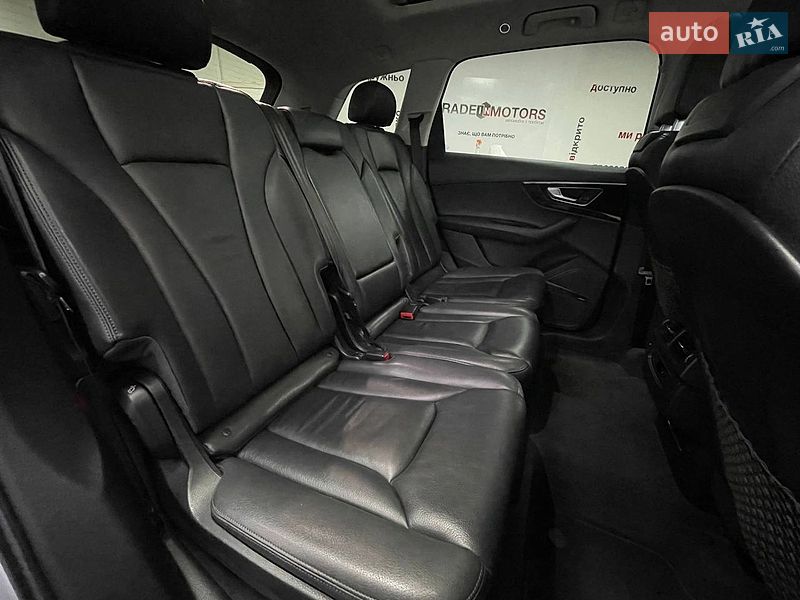 Внедорожник / Кроссовер Audi Q7 2017 в Киеве