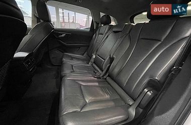 Внедорожник / Кроссовер Audi Q7 2017 в Киеве