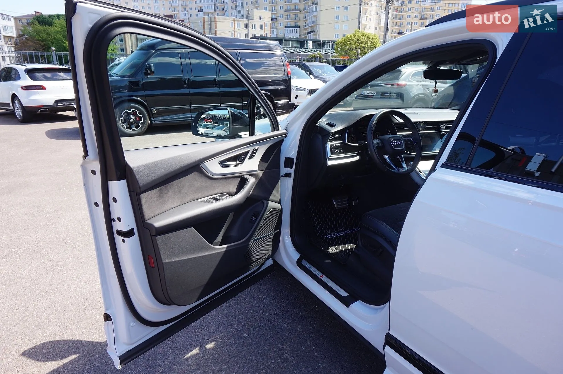 2020 Audi Q7 - мініатюра 17