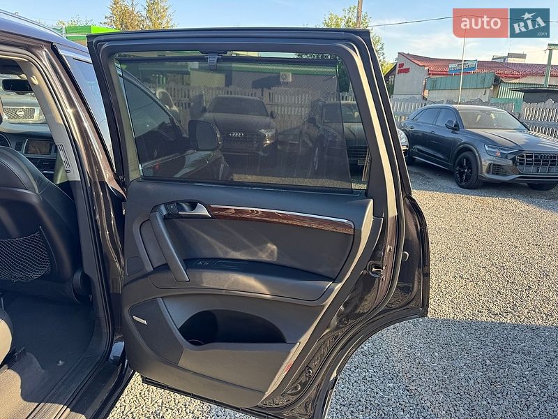 Позашляховик / Кросовер Audi Q7 2013 в Тернополі