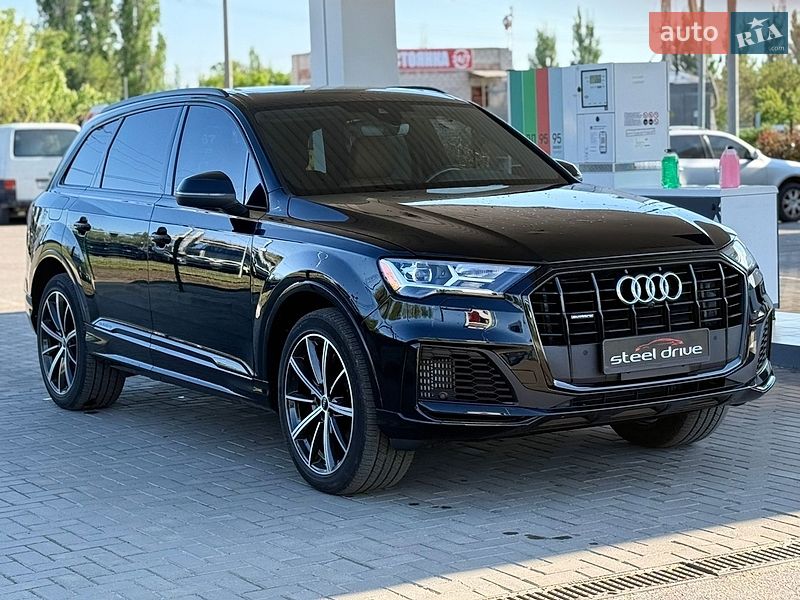 Позашляховик / Кросовер Audi Q7 2022 в Миколаєві