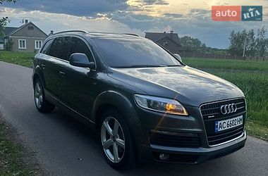 Позашляховик / Кросовер Audi Q7 2007 в Луцьку