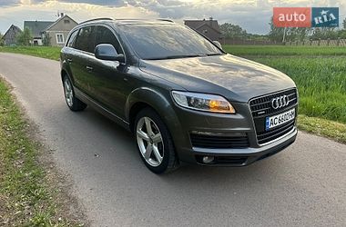 Внедорожник / Кроссовер Audi Q7 2007 в Луцке