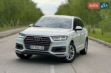 Позашляховик / Кросовер Audi Q7 2017 в Запоріжжі