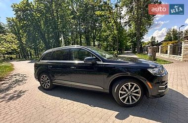 Внедорожник / Кроссовер Audi Q7 2017 в Жовкве