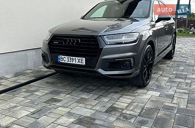 Позашляховик / Кросовер Audi Q7 2016 в Новояворівську