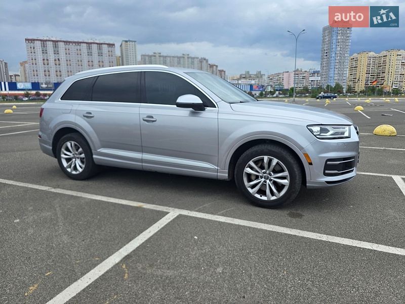 Позашляховик / Кросовер Audi Q7 2017 в Києві