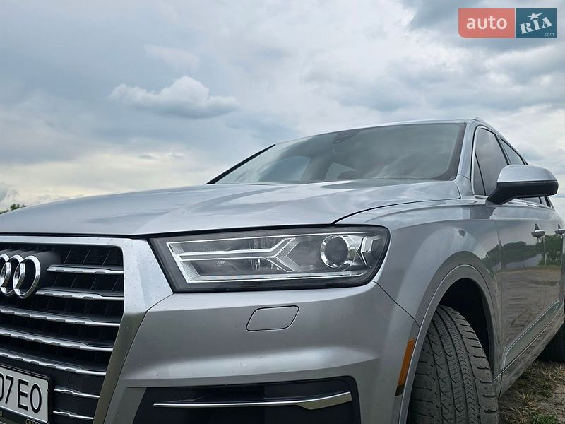 Позашляховик / Кросовер Audi Q7 2017 в Києві