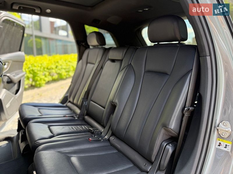 Внедорожник / Кроссовер Audi Q7 2017 в Львове