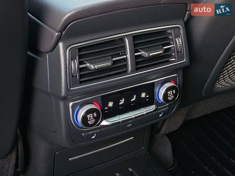 Позашляховик / Кросовер Audi Q7 2017 в Одесі