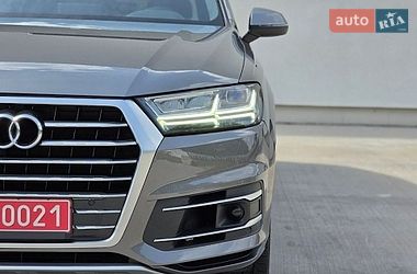 Позашляховик / Кросовер Audi Q7 2017 в Одесі